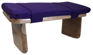 Banc de Méditation Shoggi avec coussin violet rembouré en Kapok